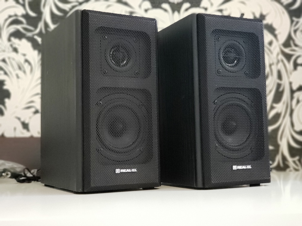 Зовнішній вигляд колонок REAL-EL S-250