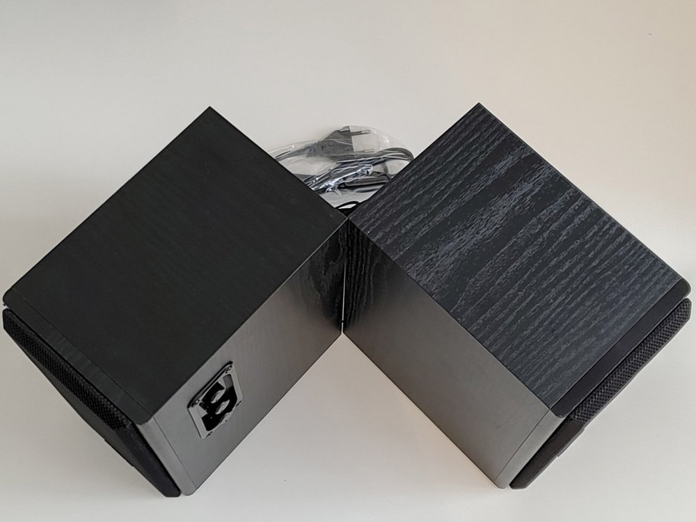 Вигляд колонок REAL-EL S-250 зверху