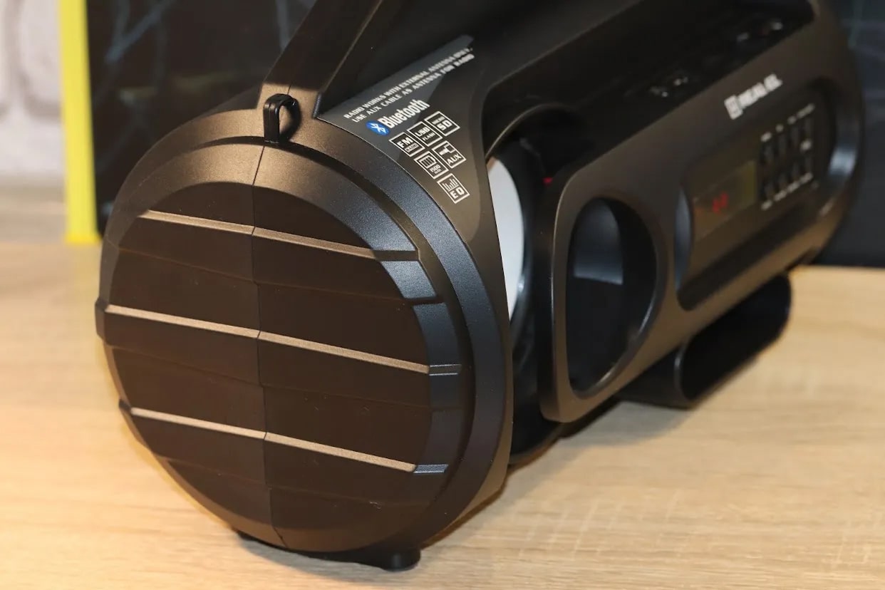 material-korpusa-kolonki-REAL-EL-X-710