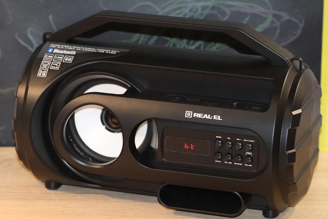 dizajn-kolonki-REAL-EL-X-710