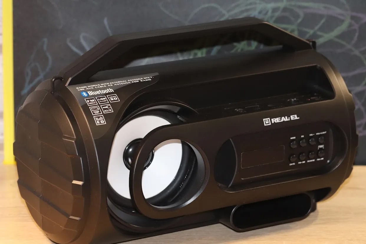 dizajn-kolonki-REAL-EL-X-710