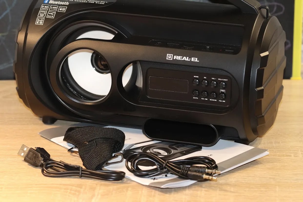 кomplekt-postavki-kolonki-REAL-EL-X-710