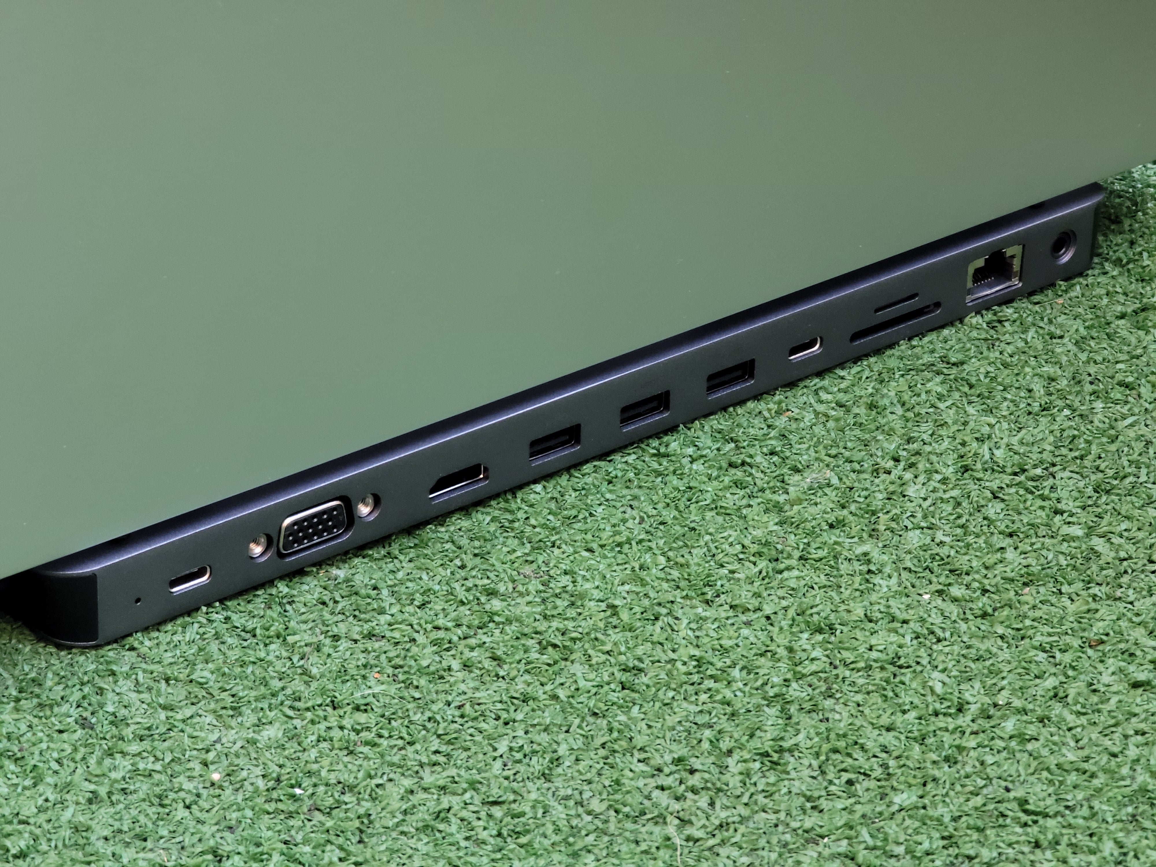 dok-stanciya-real-el-cq-1000