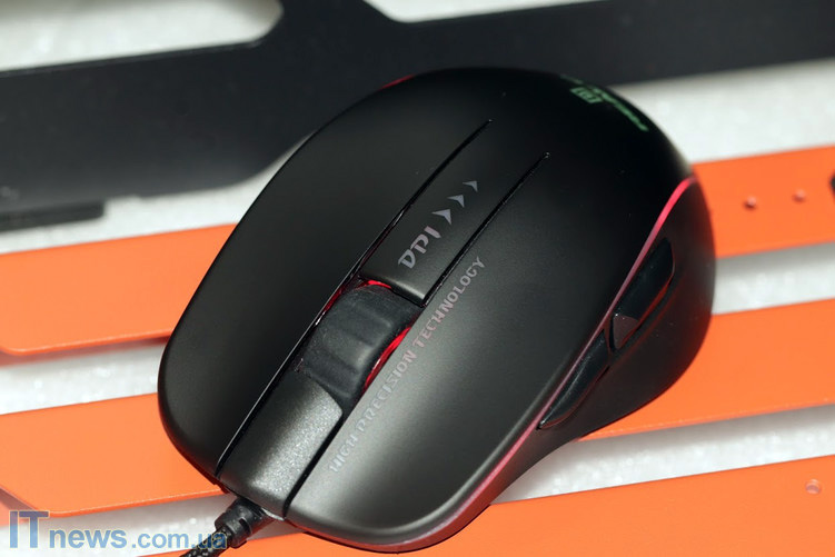 igrovaya-myshka-real-el-rm-747