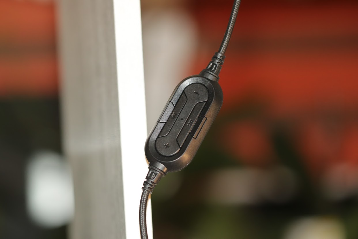 pult-upravleniya-igrovoj-garnitury-real-el-gdx-7780