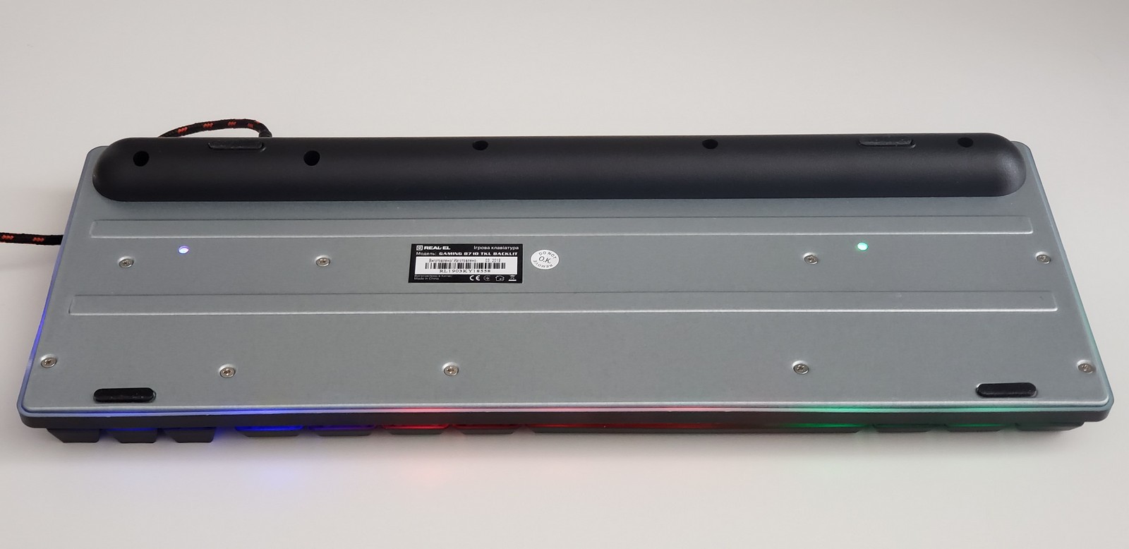 Фото металлического корпуса клавиатуры REAL-EL Gaming 8710 TKL Backlit