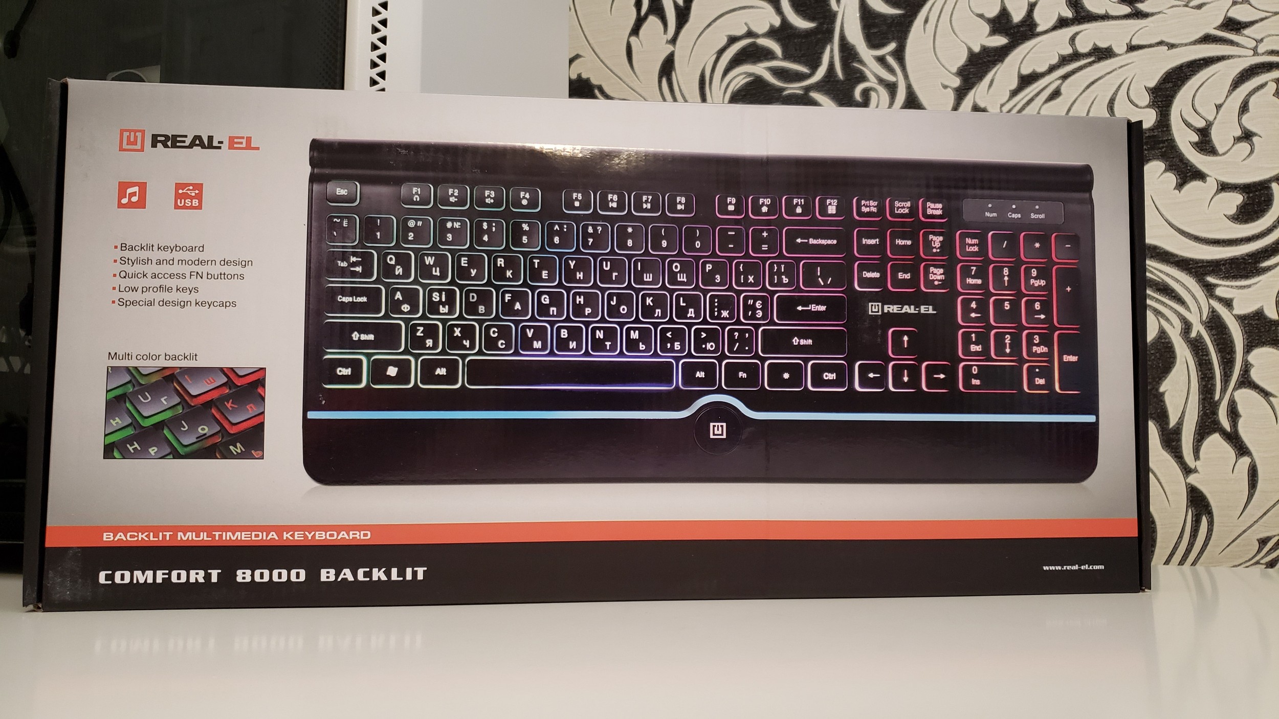 Фото общего вида клавиатуры REAL-EL Comfort 8000 Backlit