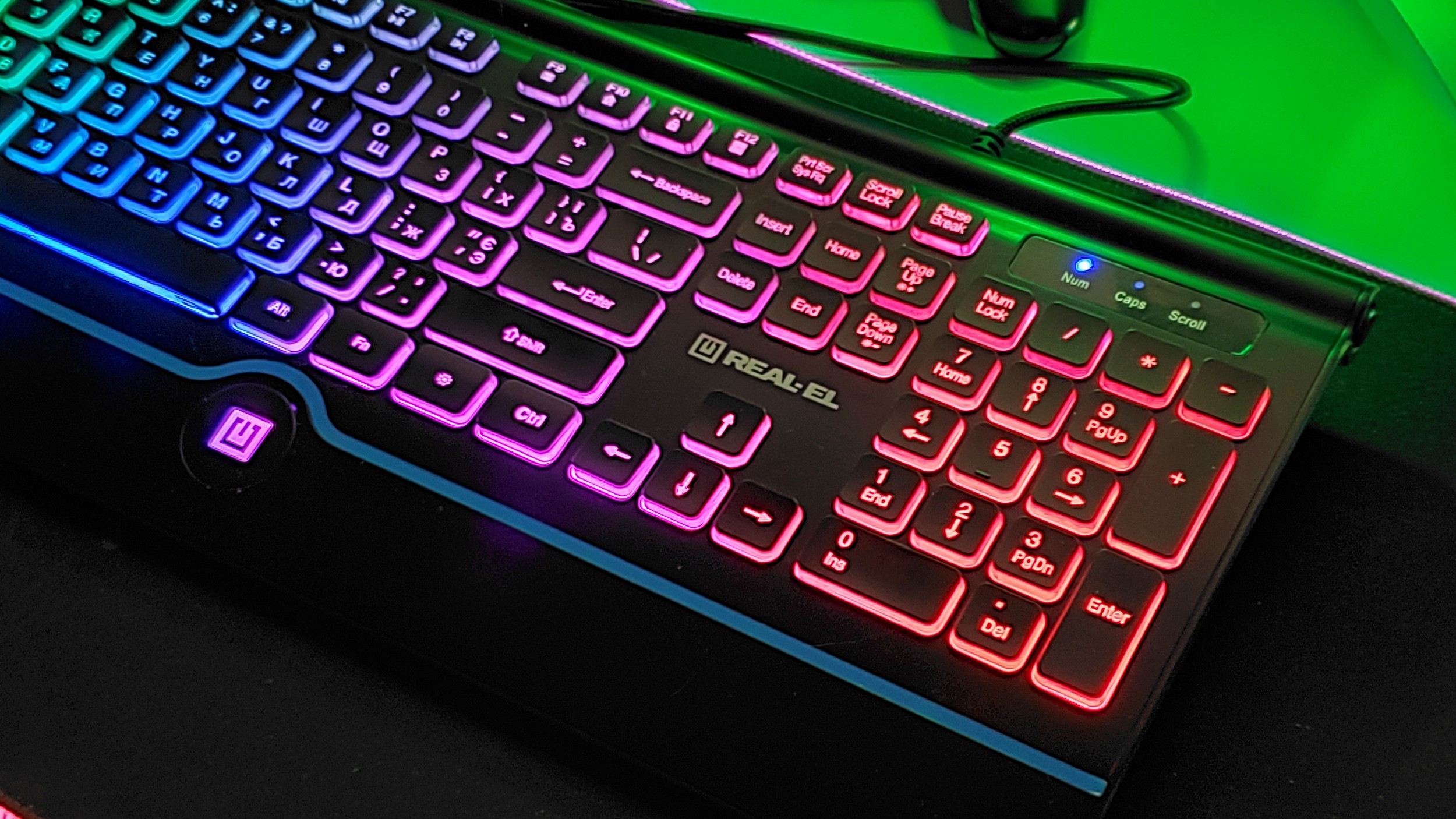 Фото клавиатуры REAL-EL Comfort 8000 Backlit