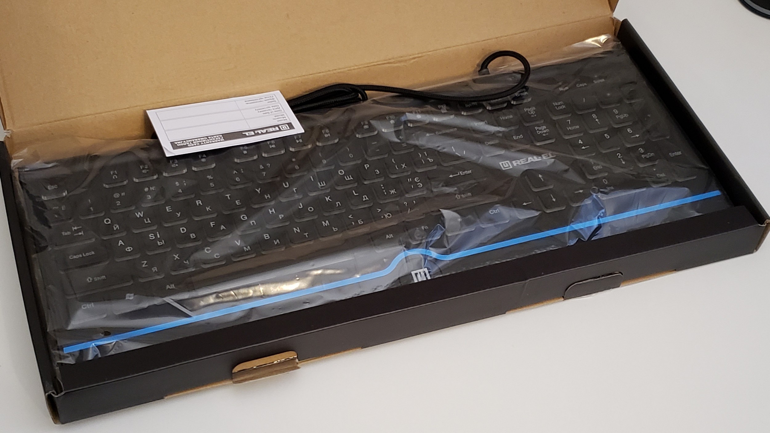 Фото клавиатура в упаковке REAL-EL Comfort 8000 Backlit